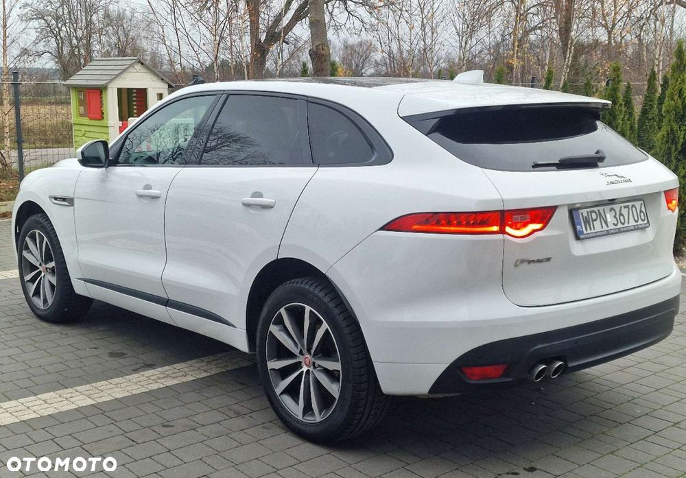 Jaguar F-Pace - 6