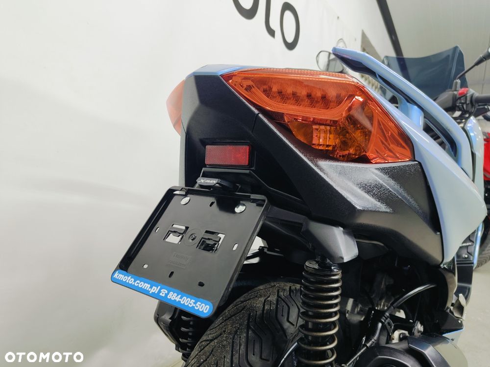 Yamaha X-max - 9
