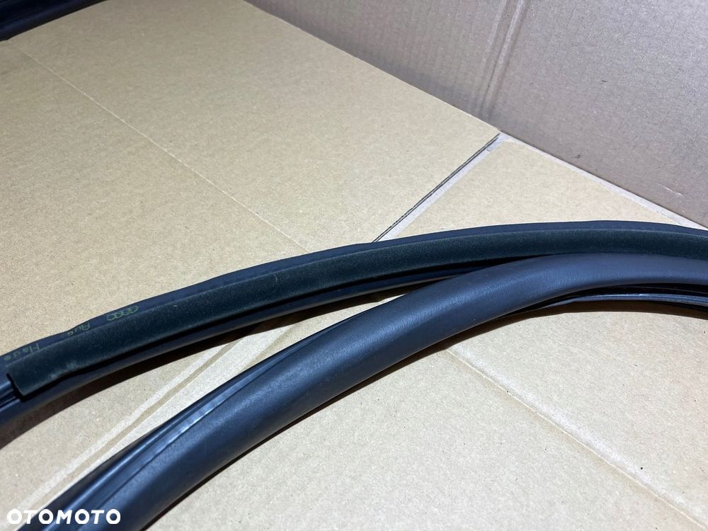 AUDI A3 8P 3D SLINE USZCZELKA DRZWI LEWE PRZEDNIE LEWY PRZÓD 8P3831721J - 6