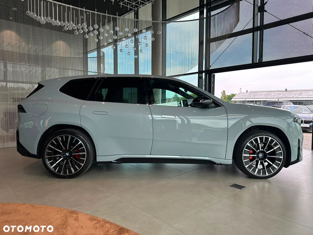 BMW iX3 - 7