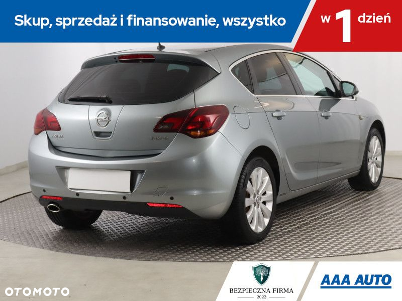Opel Astra - 6
