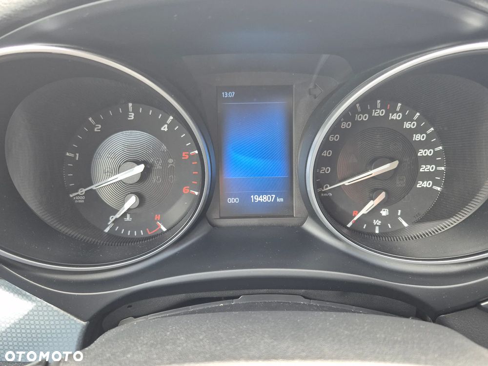 Toyota Avensis 2.0 D-4D Prestige - 15