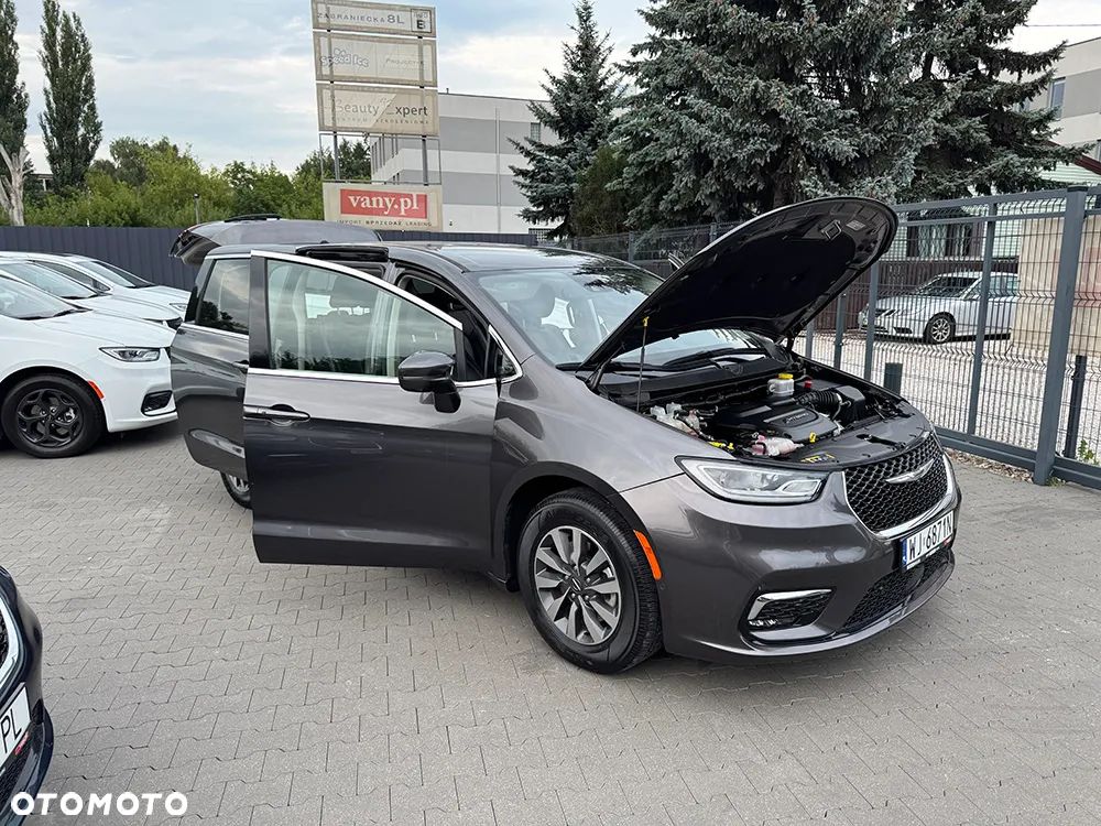 Chrysler Pacifica - 9