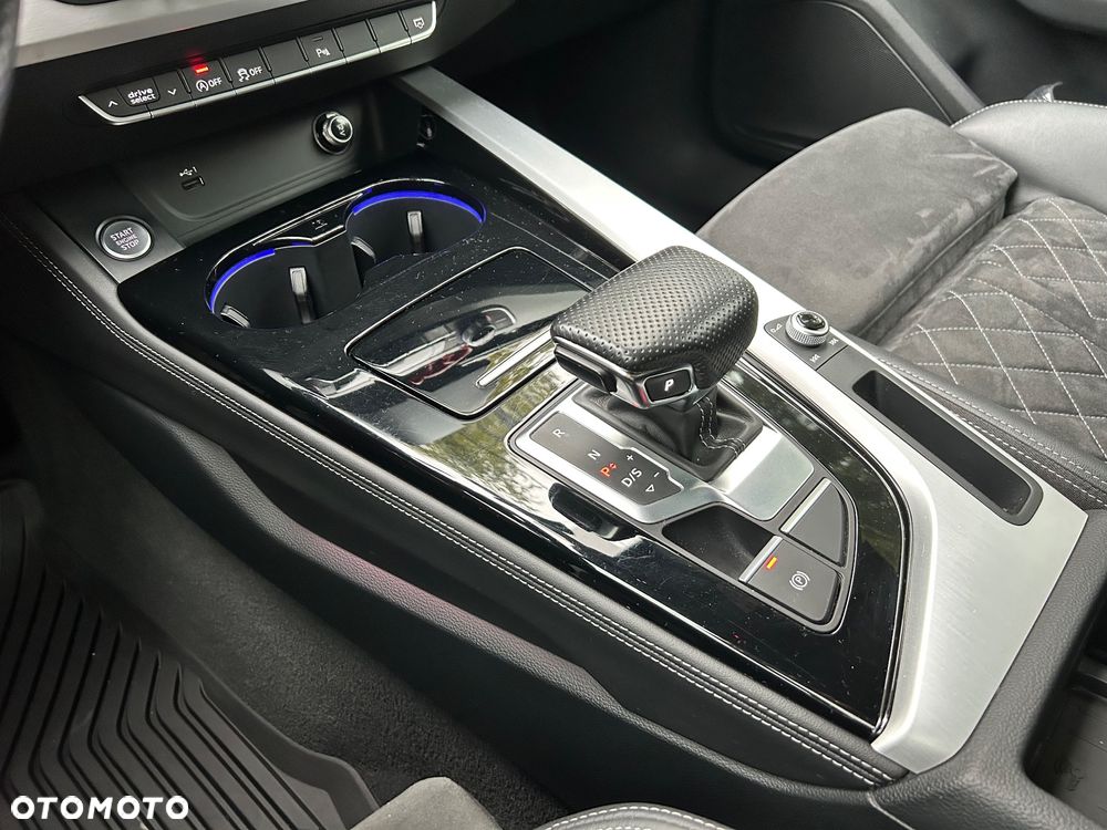 Audi A4 Avant 40 TDI quattro S tronic S line - 22