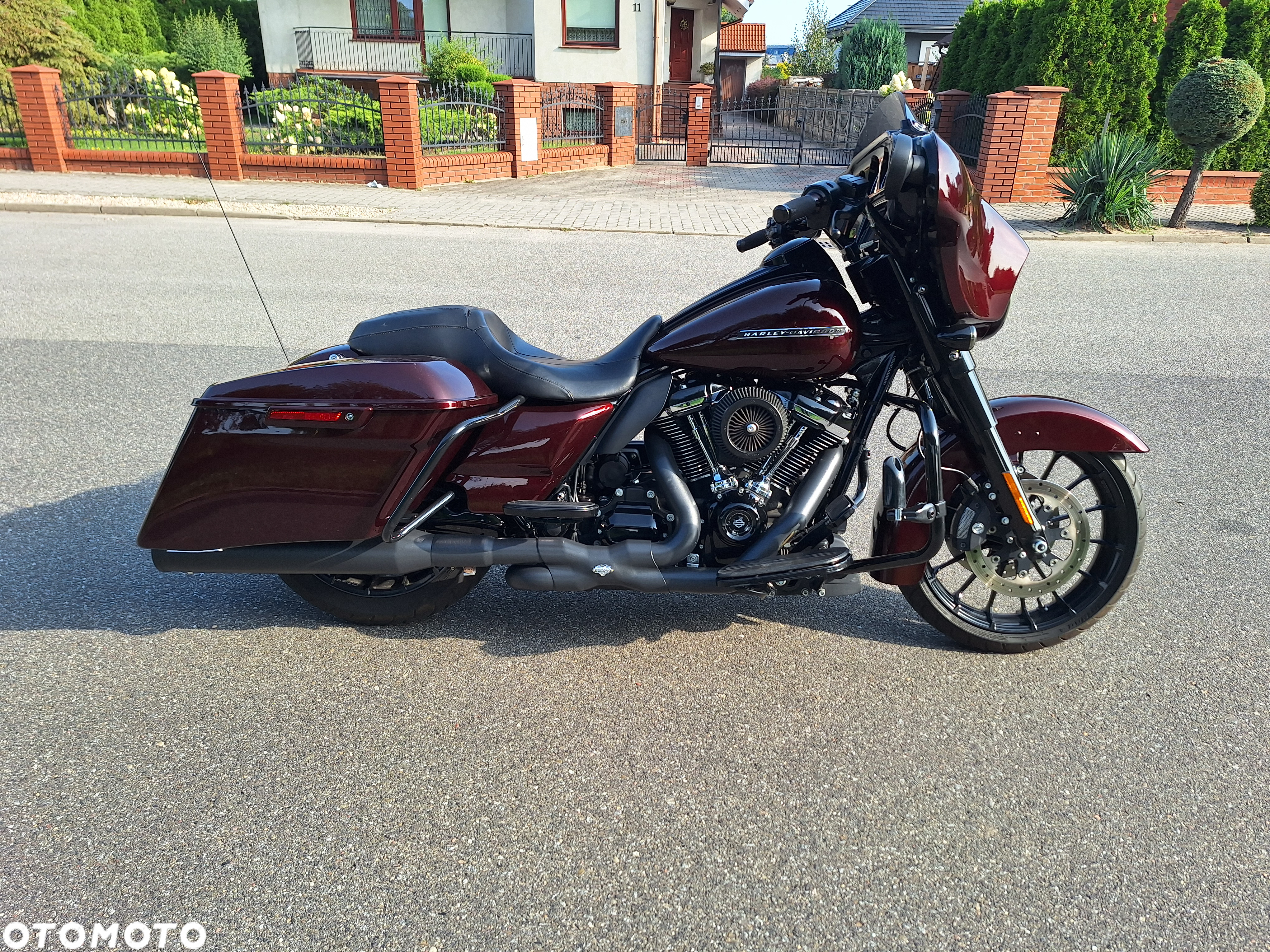 Harley-Davidson FLHXS Special - 4