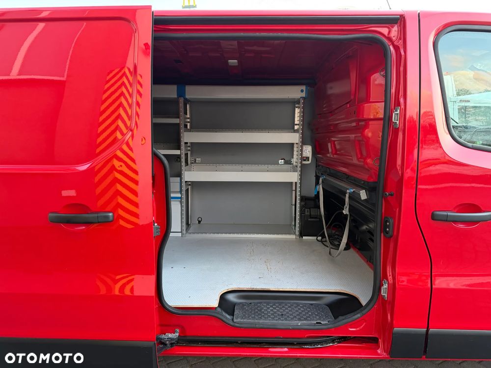 Renault Trafic L2H1 Warsztat - 36