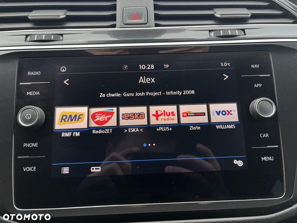 Volkswagen Tiguan - 19