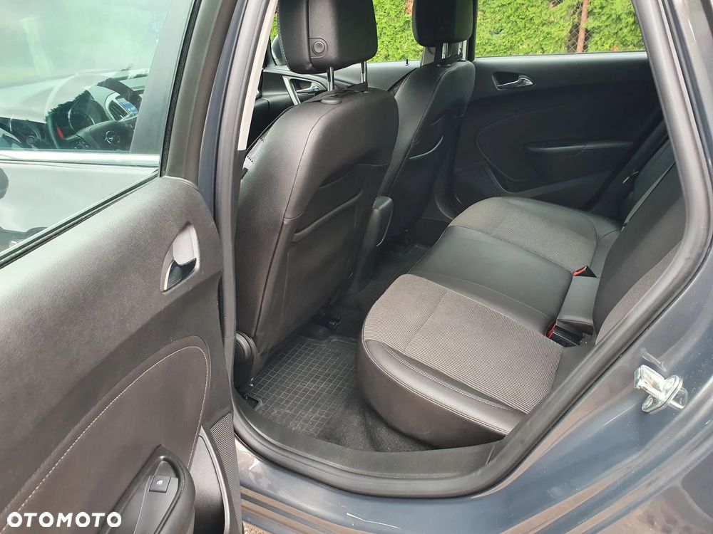 Opel Astra - 11
