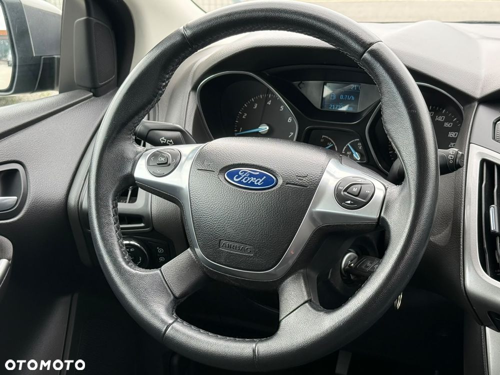 Ford Focus - 28