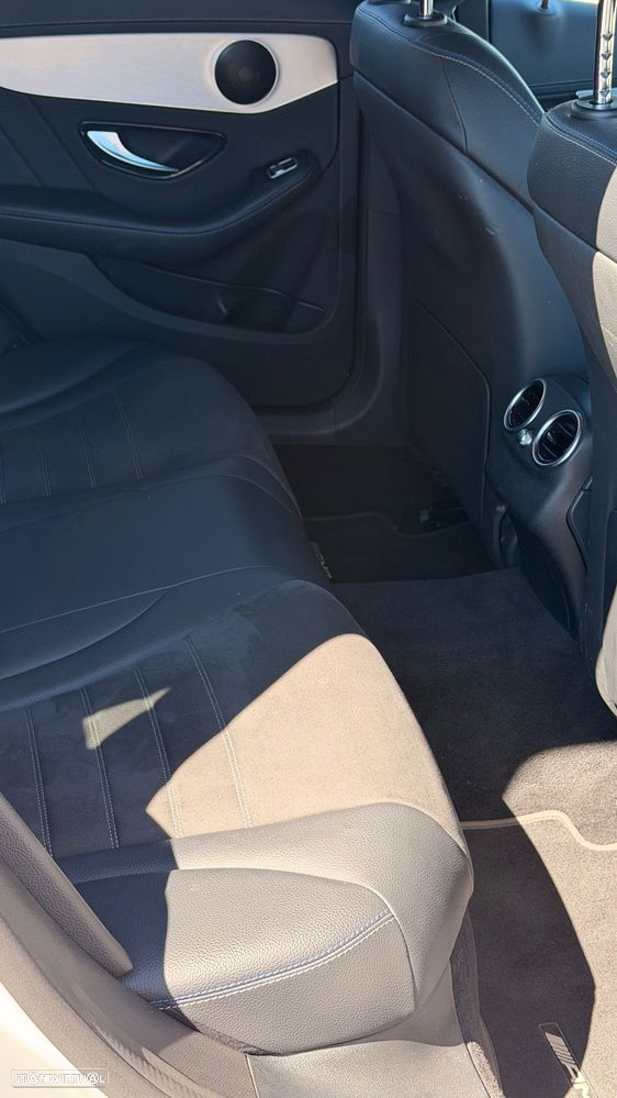 Mercedes-Benz C 300 - 32