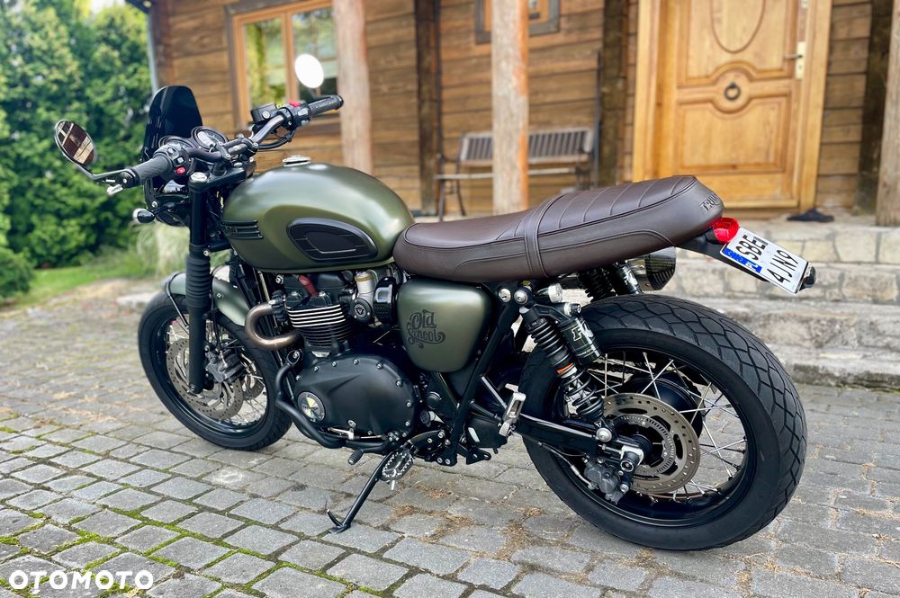 Triumph Bonneville - 7