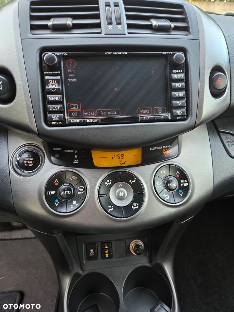 Toyota RAV4 2.2 D-4D 4x4 Life - 21