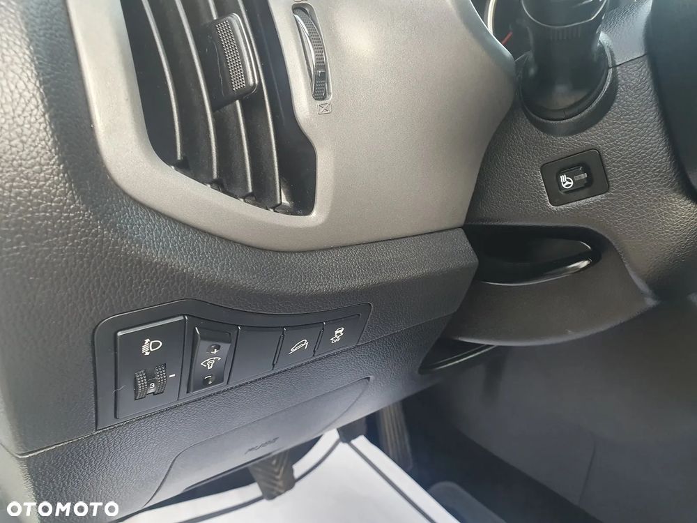 Kia Sportage 1.6 GDI M 2WD - 27