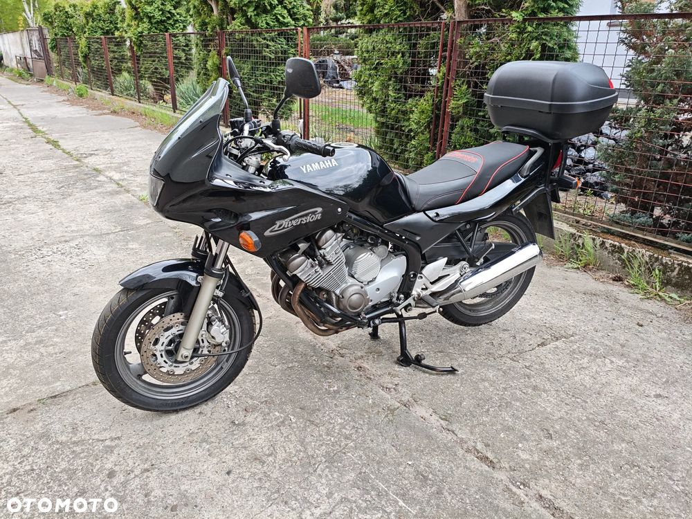 Yamaha XJ - 6