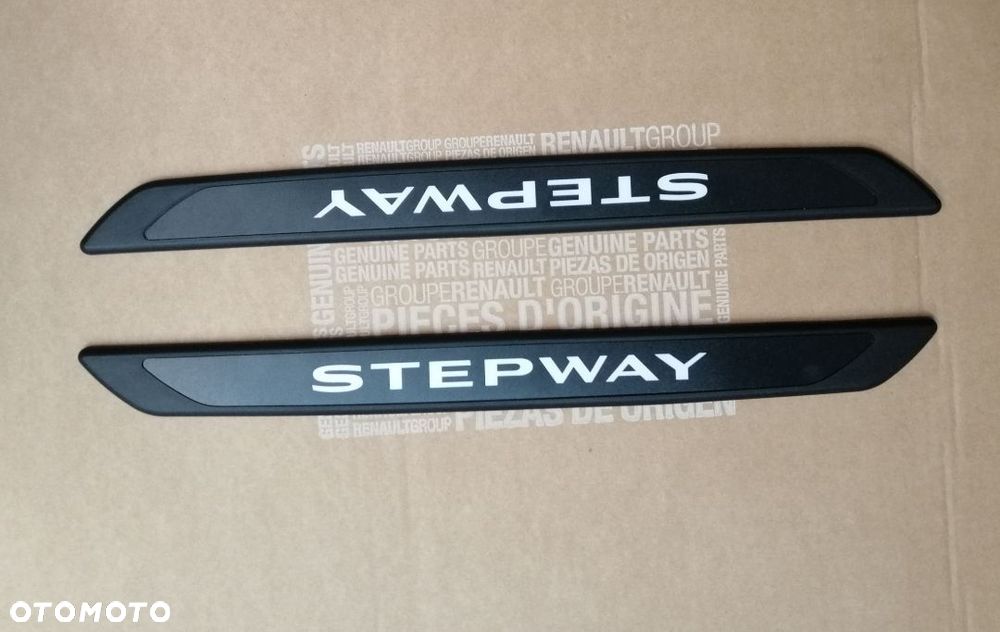 Nakładki progowe podświetlane Dacia Sandero Stepway III - 1