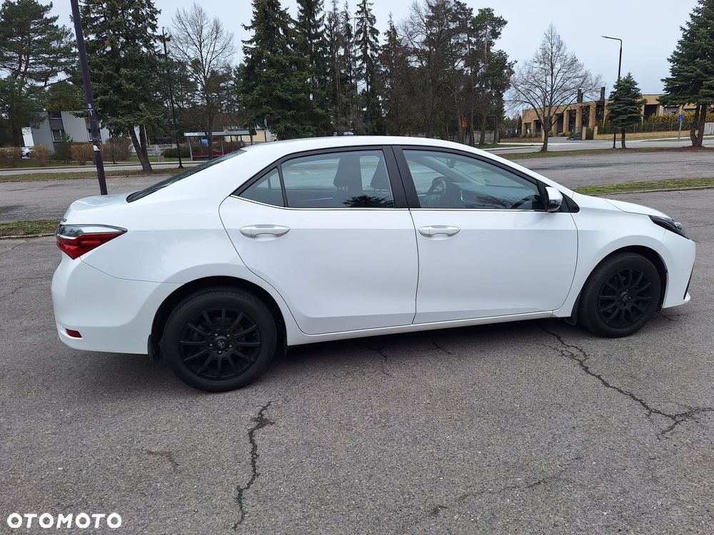 Toyota Corolla 1.4 D-4D Premium - 9