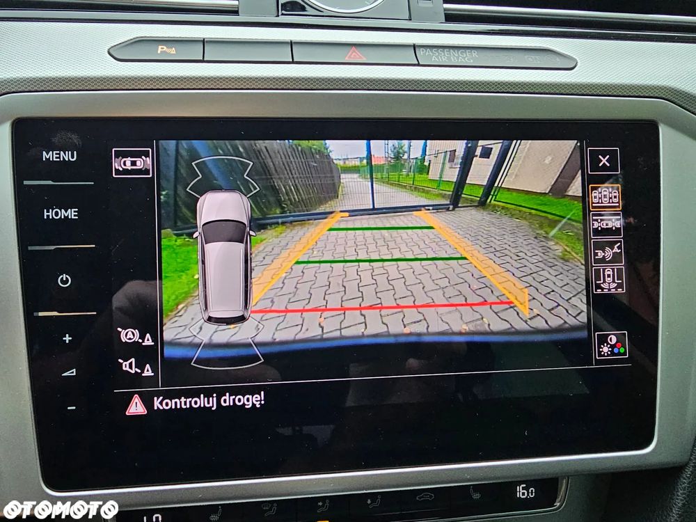 Volkswagen Passat - 16