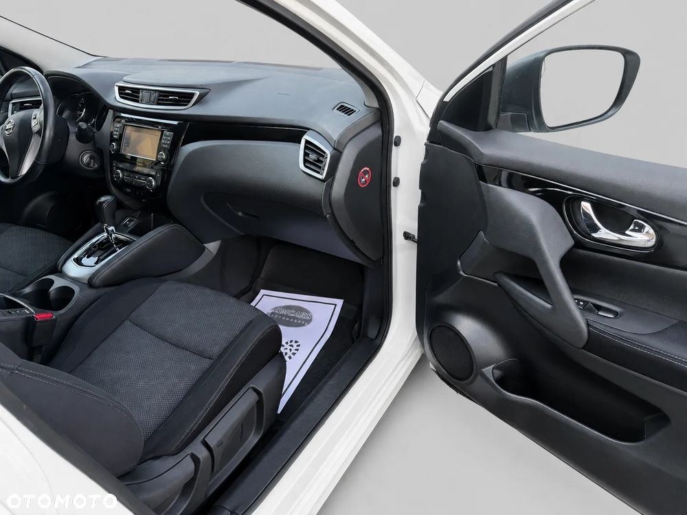 Nissan Qashqai 1.2 DIG-T Xtronic TEKNA - 23