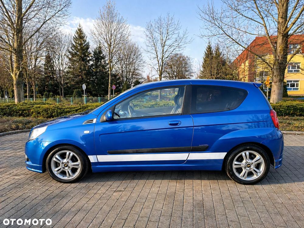 Chevrolet Aveo 1.4 16V LS - 11
