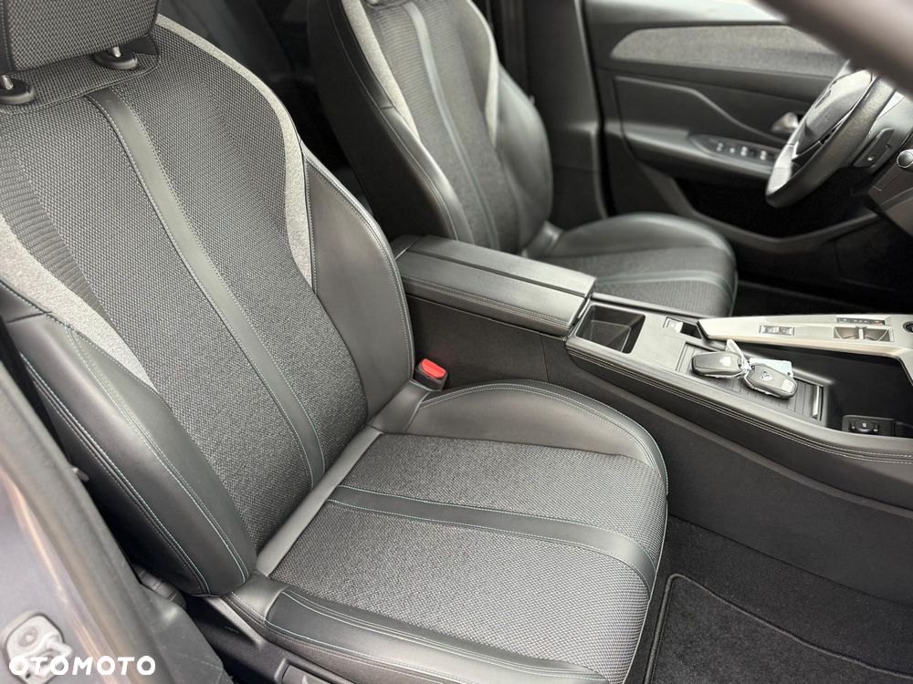 Peugeot 308 BlueHDi 130 EAT8 Stop & Start Allure Pack - 25