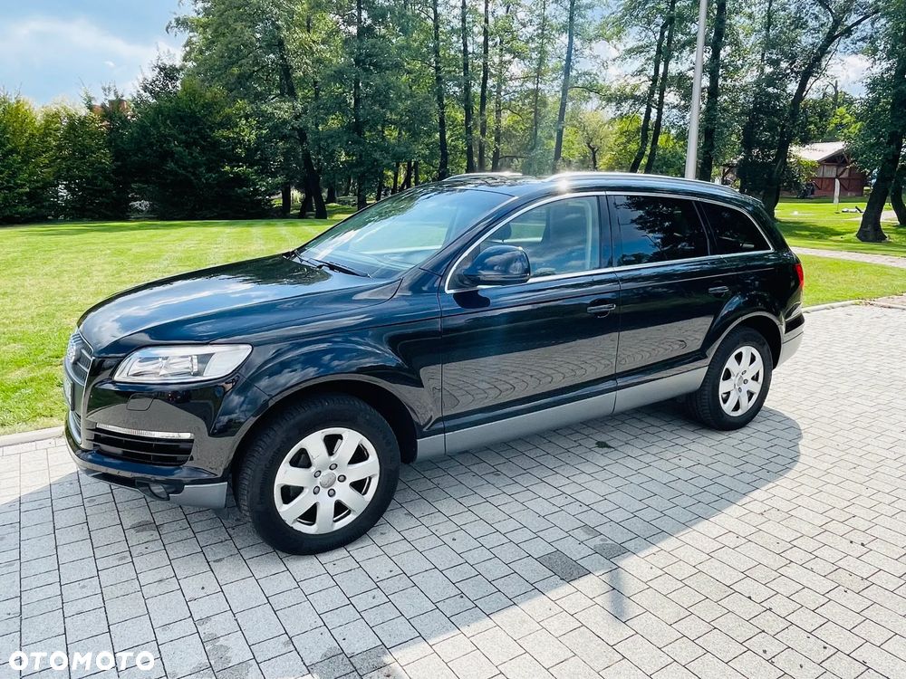 Audi Q7 - 7
