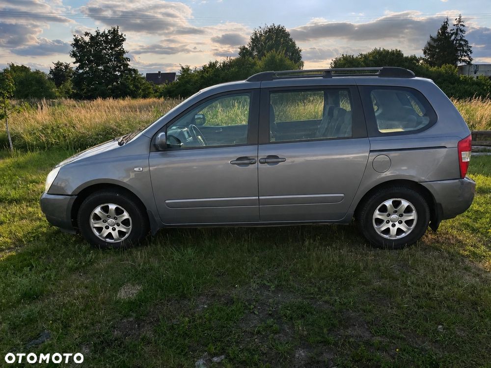 Kia Carnival 2.9 CRDi EX - 3