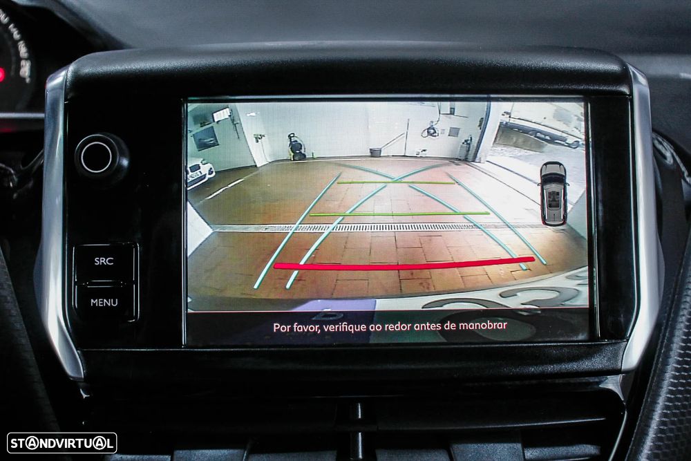 Peugeot 2008 1.6 BlueHDi Style - 31