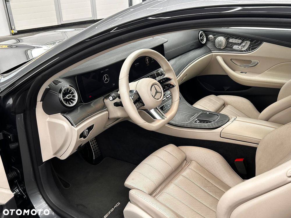 Mercedes-Benz Klasa E - 18