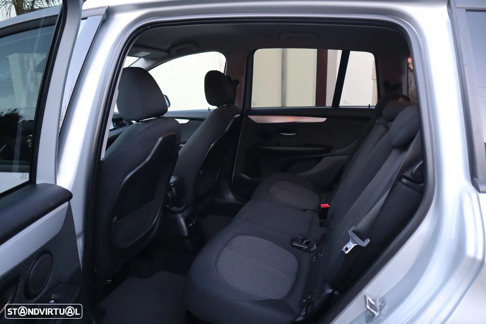 BMW 216 Gran Tourer i 7L Advantage - 25