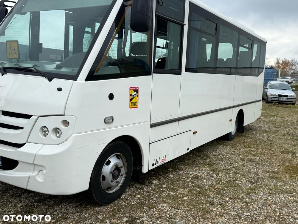 Mercedes-Benz Mediano - 1