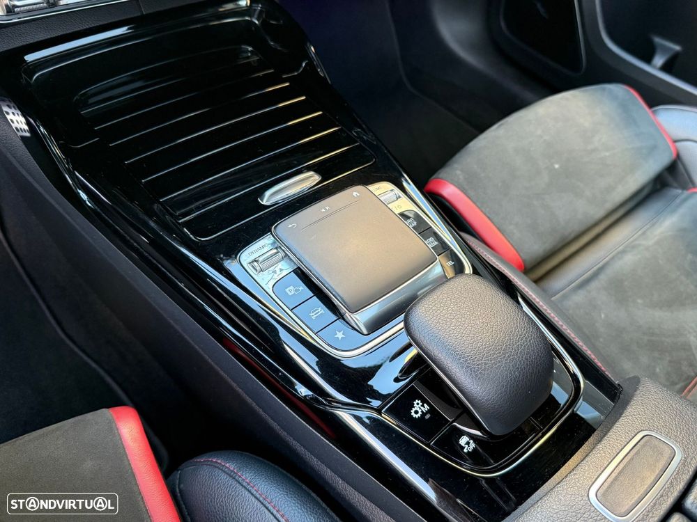 Mercedes-Benz A 35 AMG Limousine 4Matic Speedshift DCT 7G - 17