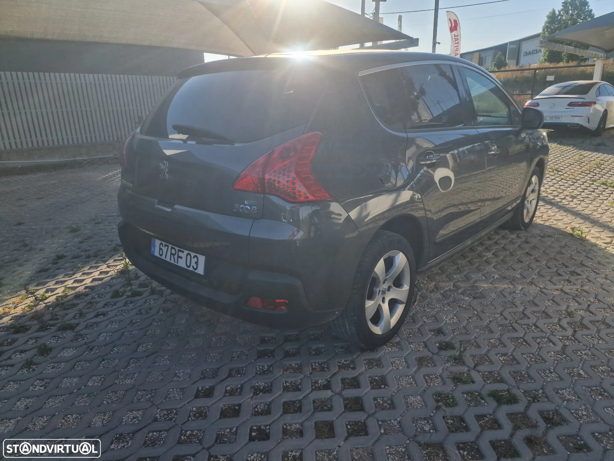 Peugeot 3008 1.6 e-HDi Active CMP6 - 11