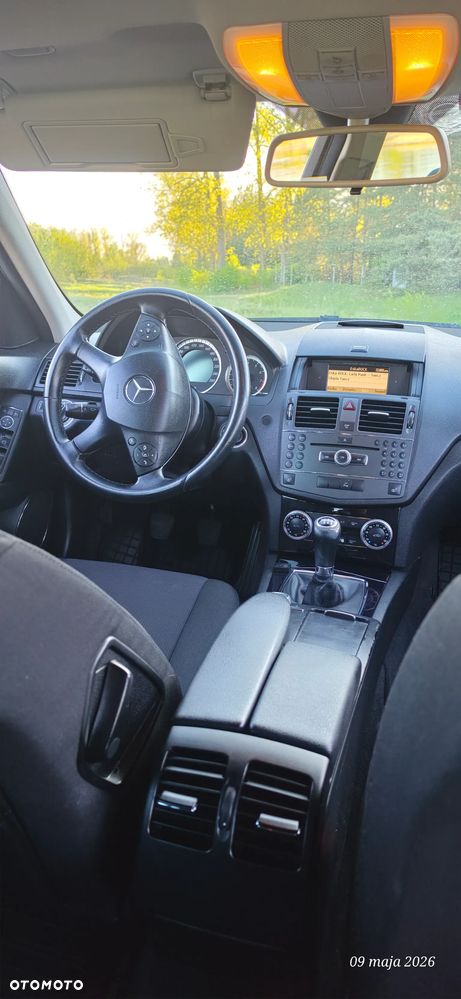 Mercedes-Benz Klasa C 180 Kompressor BlueEFFICIENCY Avantgarde - 11
