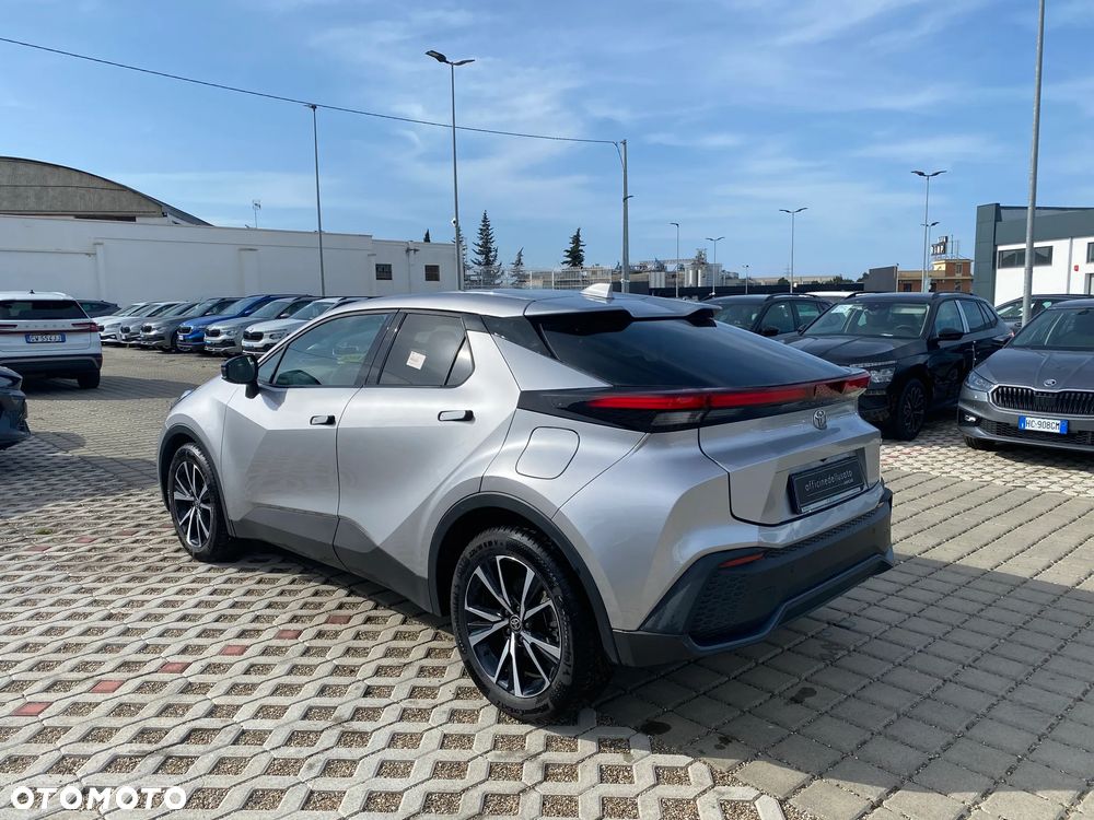 Toyota C-HR - 4