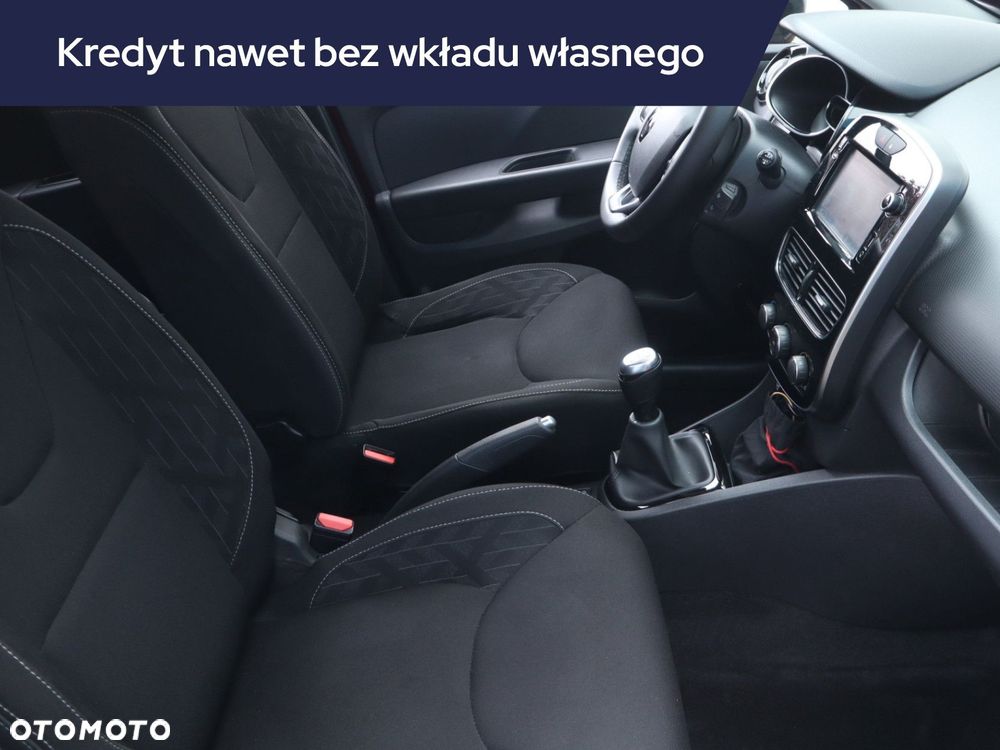 Renault Clio - 11