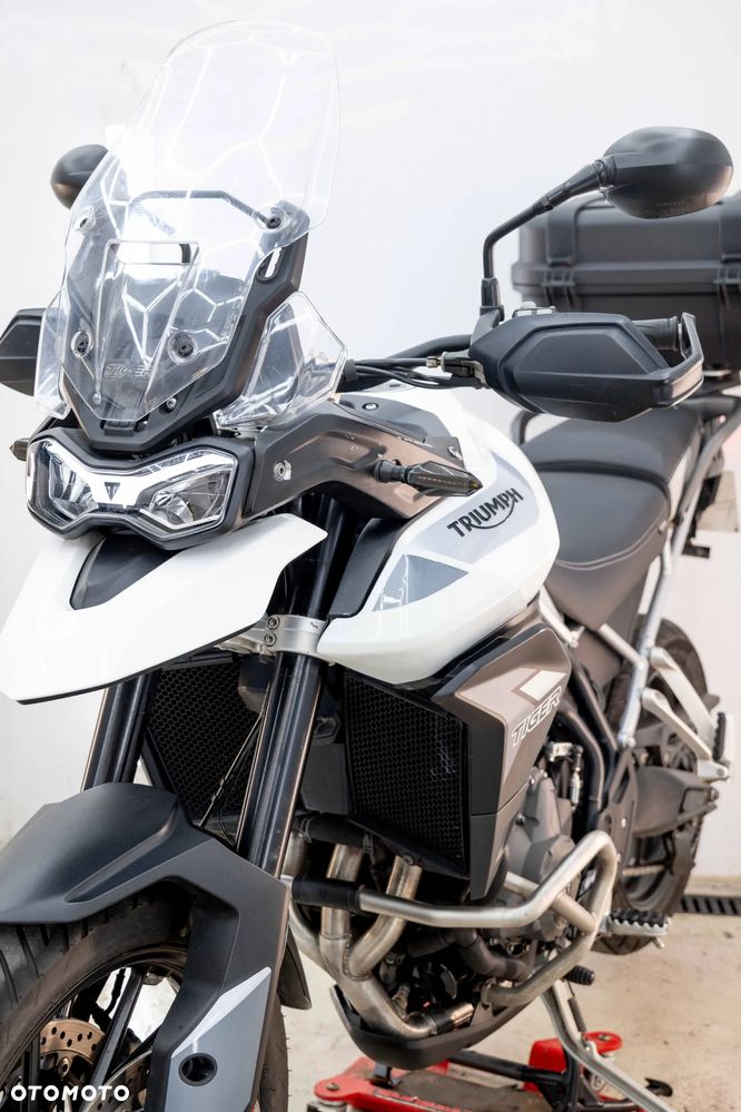 Triumph Tiger - 10