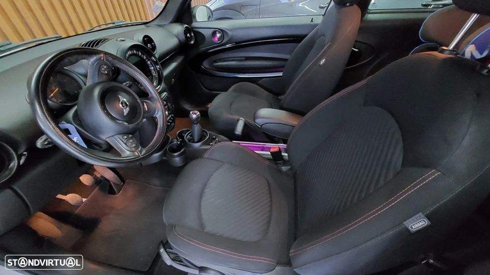 MINI Paceman Cooper D - 19