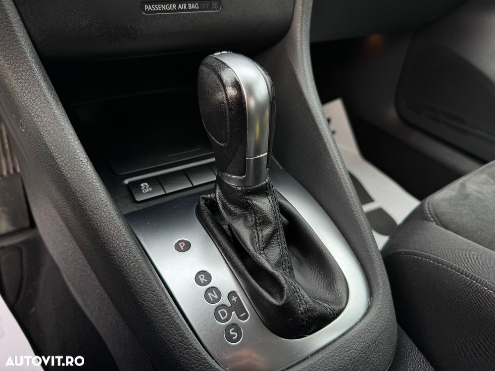 Volkswagen Golf 1.4 TSI BlueMotion Technology DSG Highline - 13