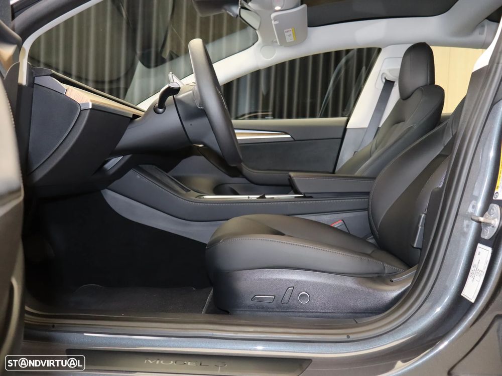 Tesla Model 3 Standard Range Plus RWD - 18