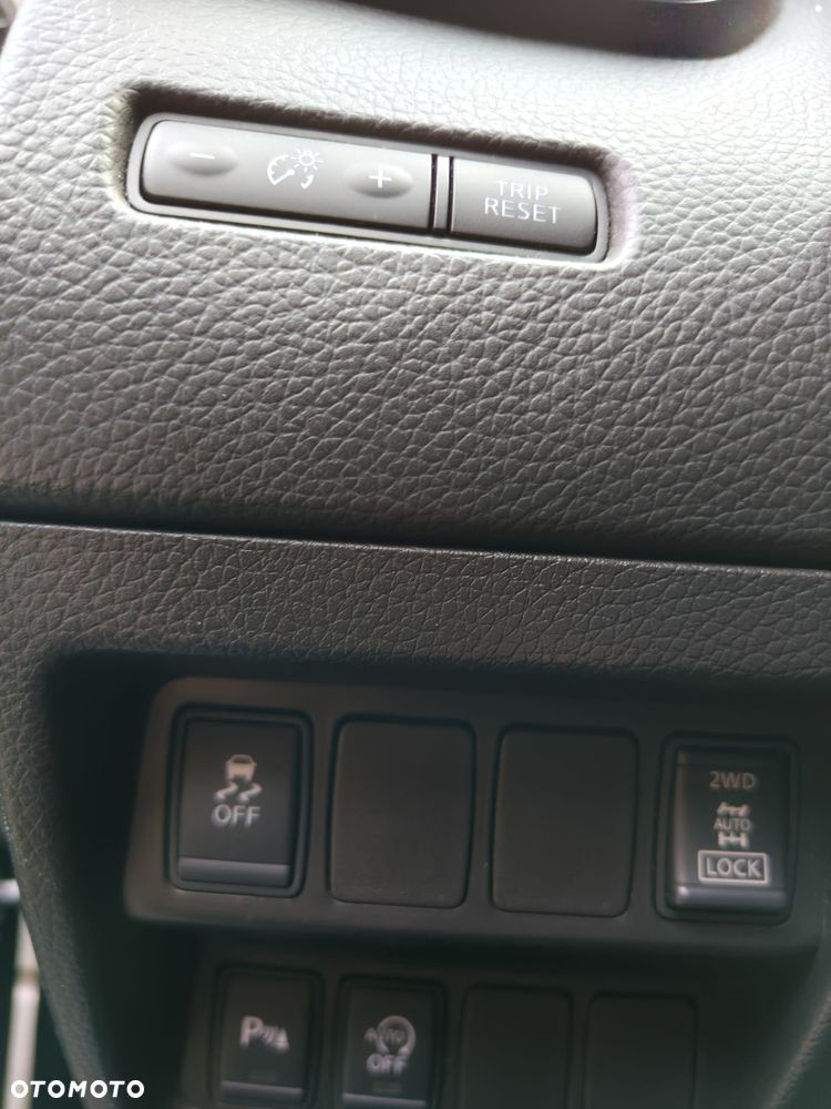 Nissan Qashqai 1.6 DCi 4x4 Tekna EU6 - 19