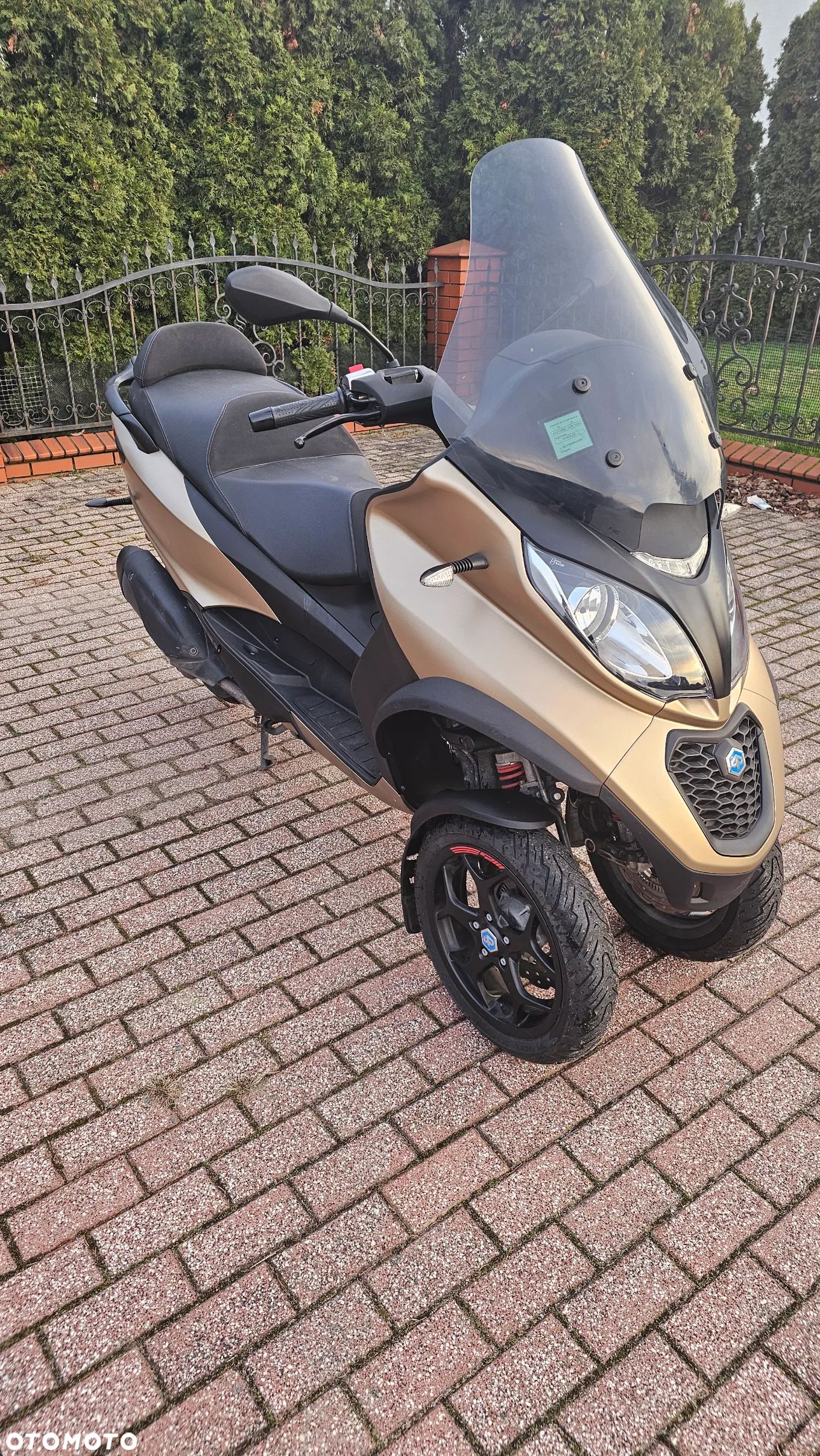 Piaggio MP-3 - 1