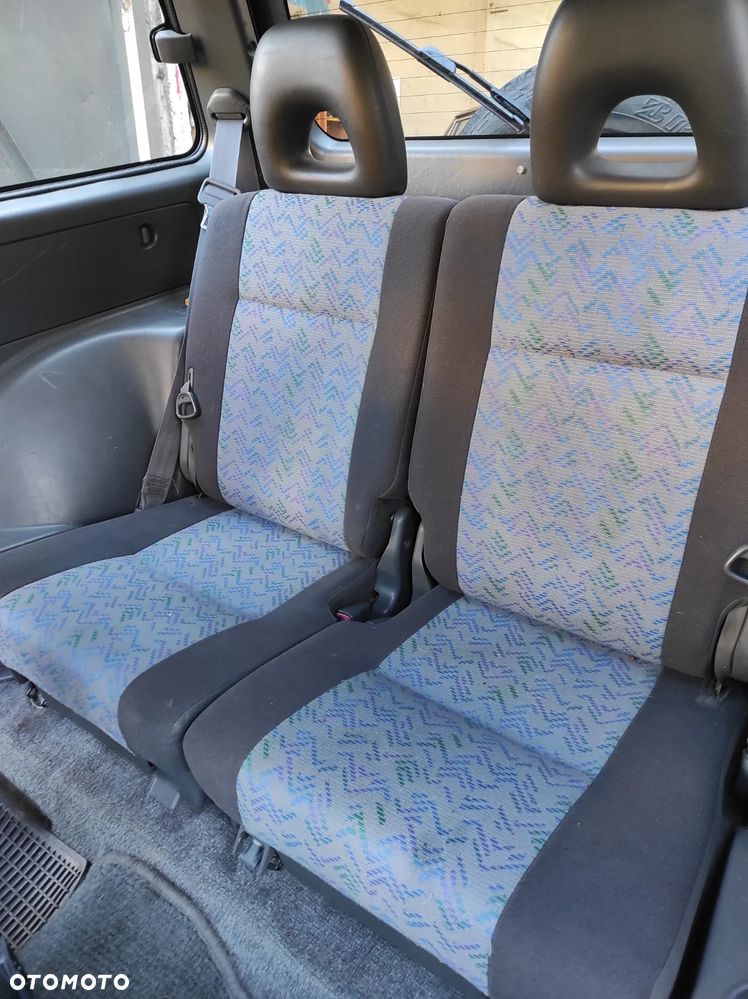 Toyota RAV4 2.0 - 27