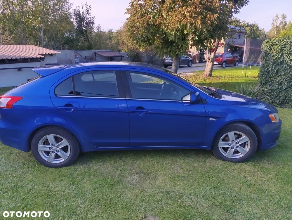 Mitsubishi Lancer - 1