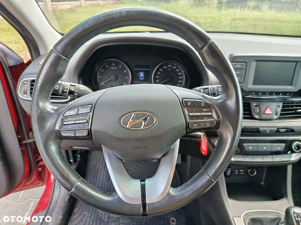 Hyundai i30 1.4 Classic + - 14