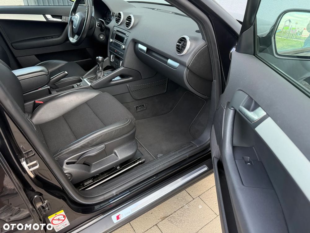 Audi A3 Sportback 2.0 TFSI S line Sportpaket - 18