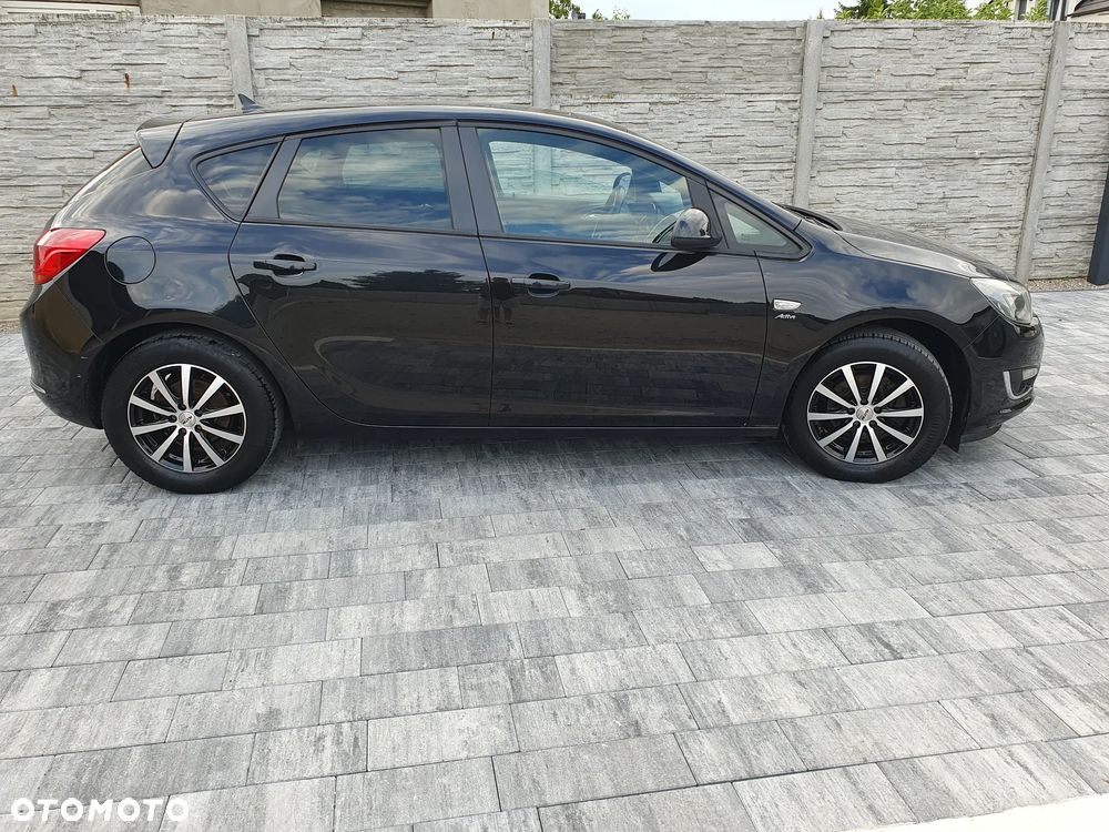 Opel Astra - 2