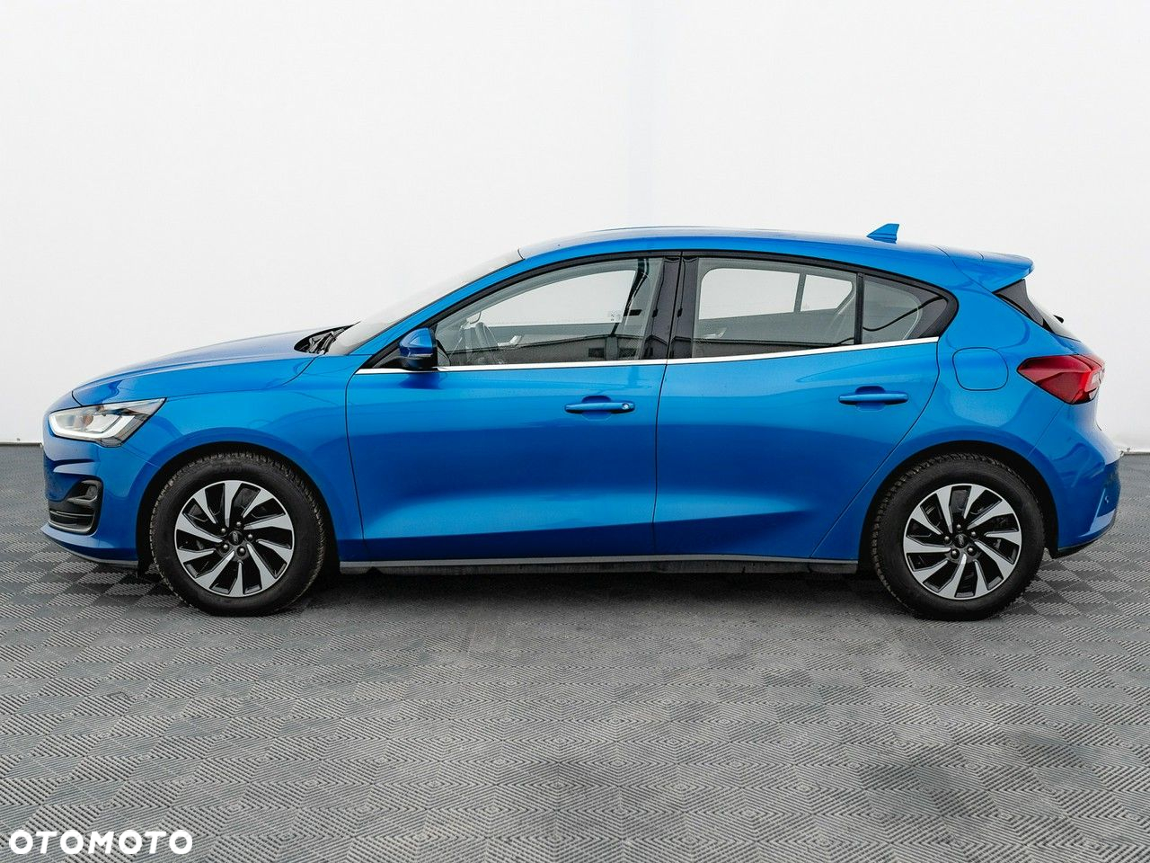 Ford Focus 1.0 EcoBoost Titanium - 10