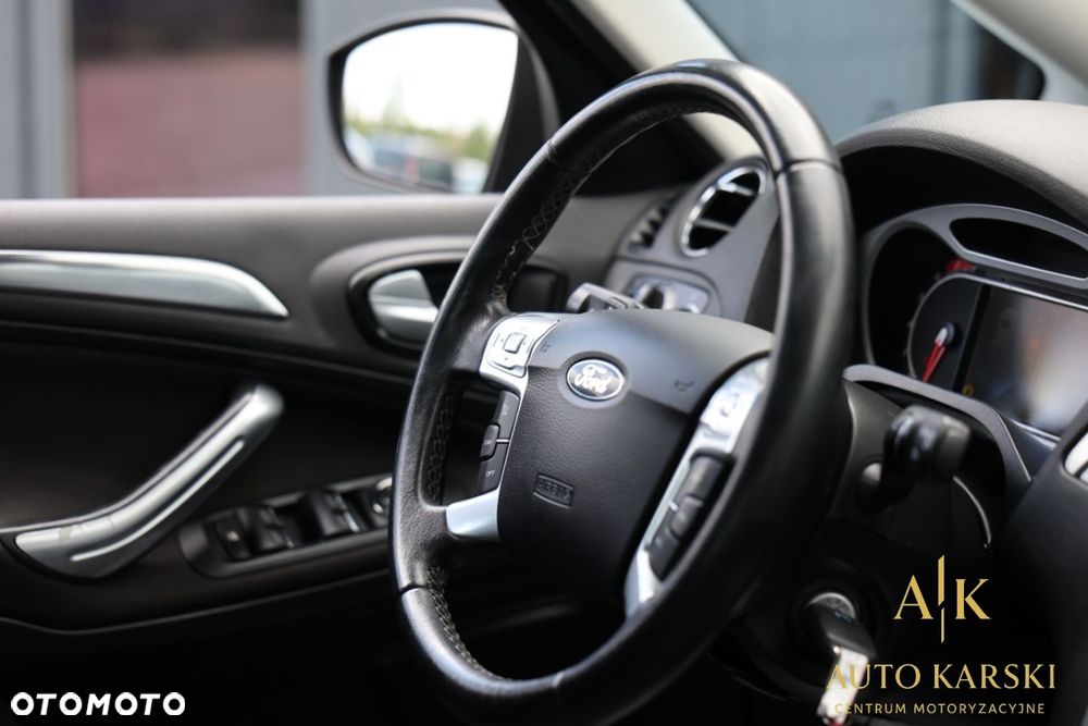 Ford S-Max - 21