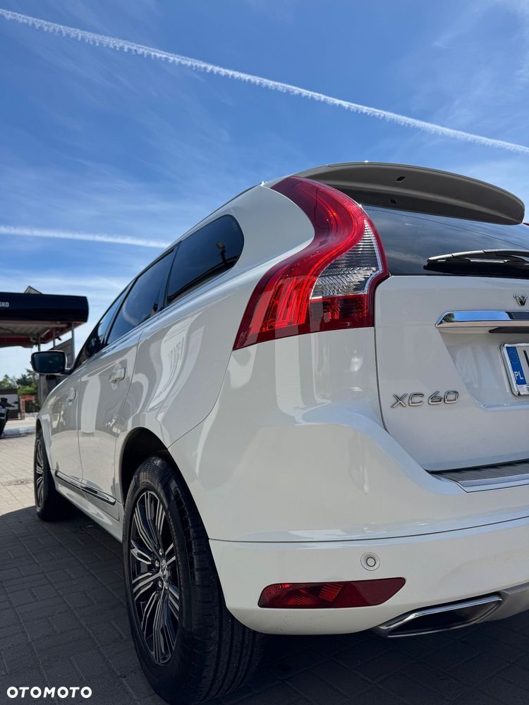 Volvo XC 60 D4 AWD R-Design Kinetic - 9