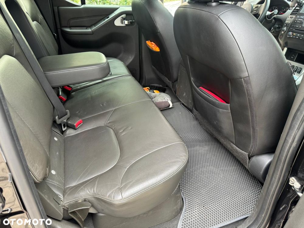 Nissan Navara 3.0 D V6 Platinum Long EU5 - 15